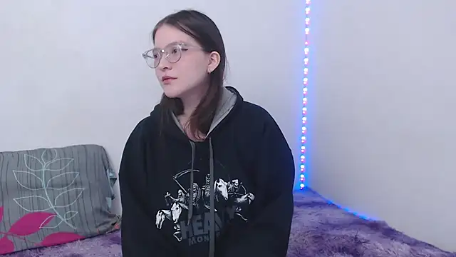 Snapshot of xbarbie_angelx chatting on 15, 11, 2025 xbarbie angelx online show from 15, 11, 2025