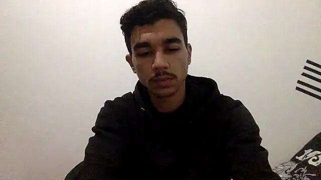 Snapshot of boycudi chatting on 12, 1, 2025 boycudi online show from 12, 1, 2025