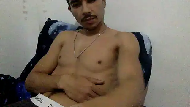 Snapshot of boycudi chatting on 22, 1, 2025 boycudi online show from 22, 1, 2025