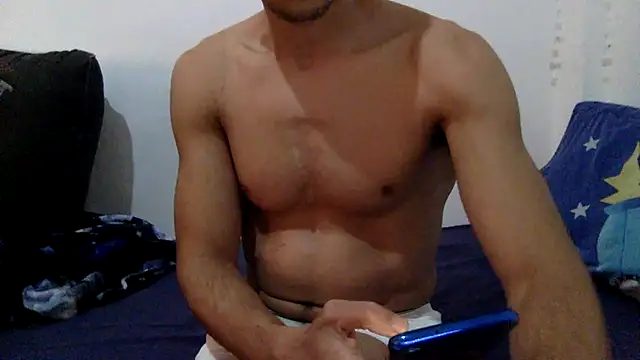 Snapshot of boycudi chatting on 17, 2, 2025 boycudi online show from 17, 2, 2025