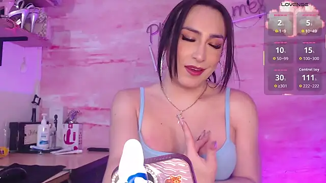 Snapshot of scarlett_taylor007 chatting on 22, 11, 2025 scarlett taylor007 online show from 22, 11, 2025