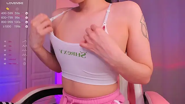 FreyaRaya online show from 8, 12, 2024