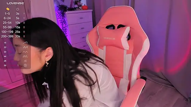 FreyaRaya online show from 25, 12, 2024