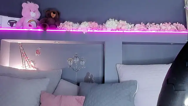 rosemonrooe online show from 4, 2, 2025