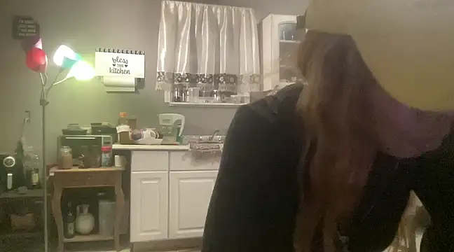 MommyConfident online show from 29, 1, 2025