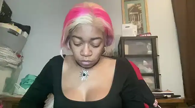 MommyConfident online show from 7, 3, 2025