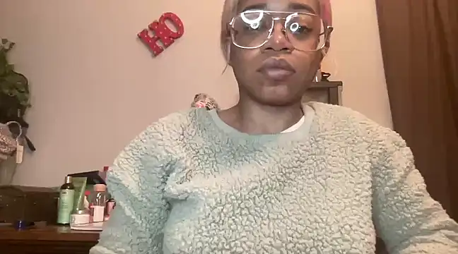 MommyConfident online show from 22, 3, 2025