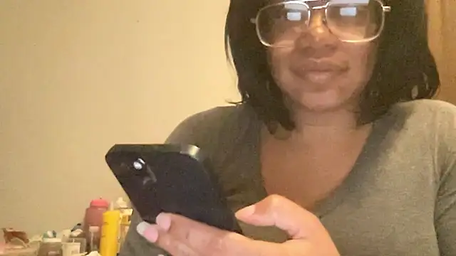 MommyConfident online show from 10, 1, 2026