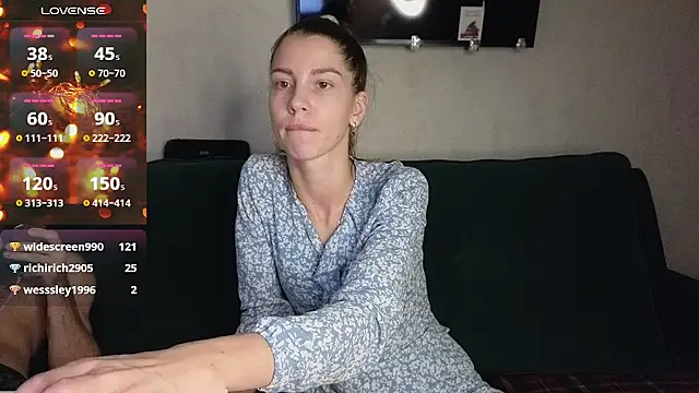 Snapshot of FoxLoveBasik chatting on 23, 2, 2025 FoxLoveBasik online show from 23, 2, 2025