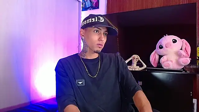 Liam lee online show from 5, 12, 2025