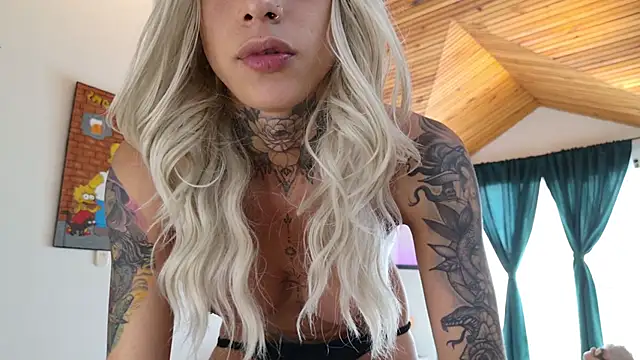 Snapshot of Juana_777 chatting on 28, 9, 2025 Juana 777 online show from 28, 9, 2025