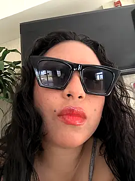 Snapshot of Francesca_ferrari chatting on 16, 3, 2025 Francesca ferrari online show from 16, 3, 2025