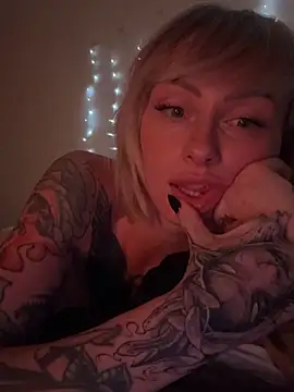 haileyhope  online show from 26, 10, 2025