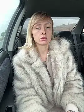 haileyhope  online show from 12, 2, 2026