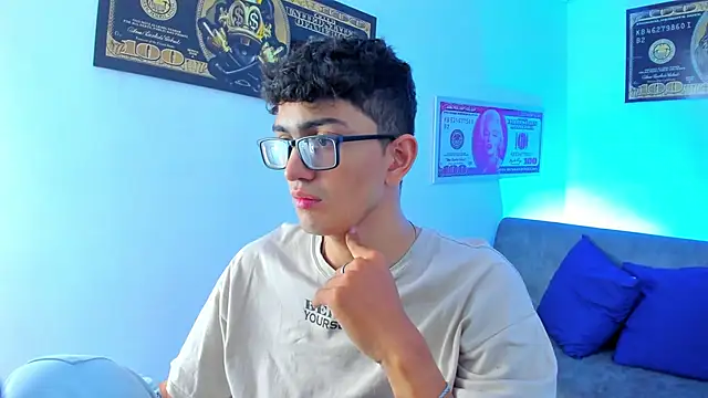 TylerWhite  online show from 25, 1, 2025