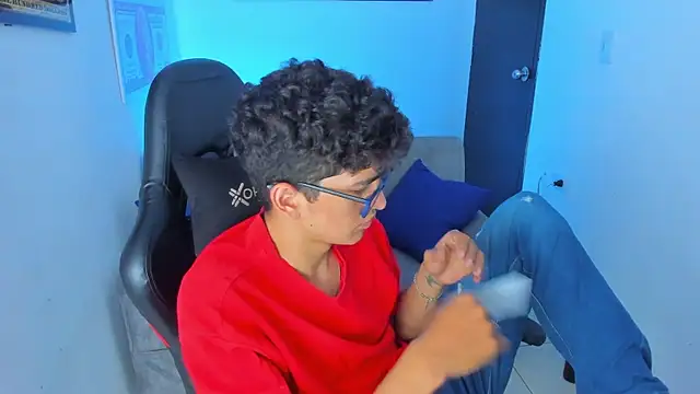 TylerWhite  online show from 15, 2, 2025