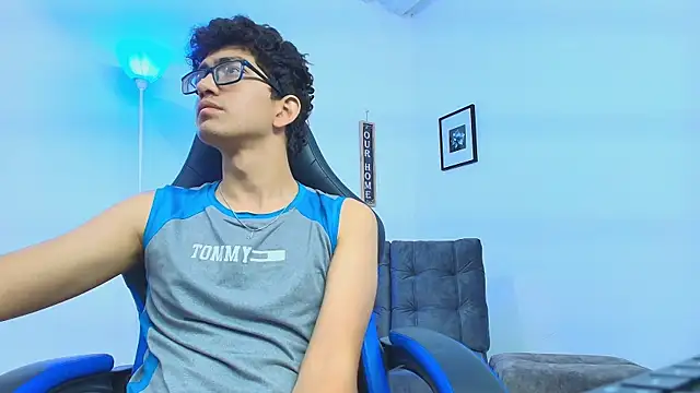 TylerWhite  online show from 9, 9, 2025