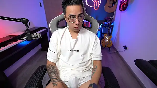 Snapshot of granxarma960 chatting on 28, 12, 2024 granxarma960 online show from 28, 12, 2024