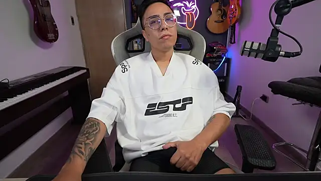 Snapshot of granxarma960 chatting on 23, 2, 2025 granxarma960 online show from 23, 2, 2025