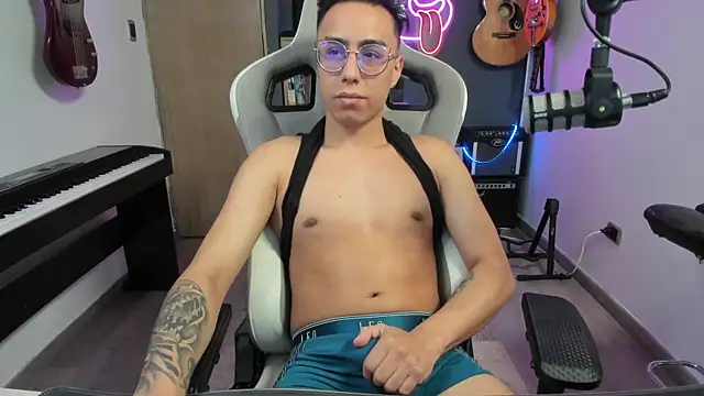 Snapshot of granxarma960 chatting on 5, 3, 2025 granxarma960 online show from 5, 3, 2025