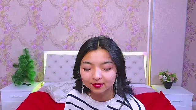 Shy Kira online show from 17, 12, 2024