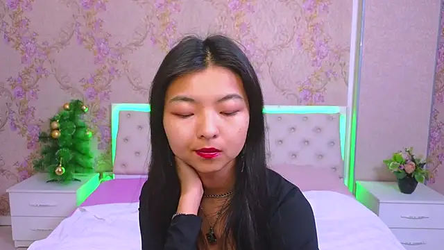 Shy Kira online show from 13, 1, 2025