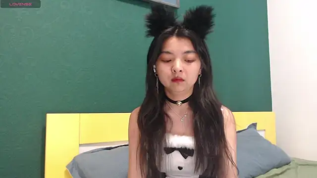 Snapshot of Shy_Kira chatting on 20, 4, 2026 Shy Kira online show from 20, 4, 2026