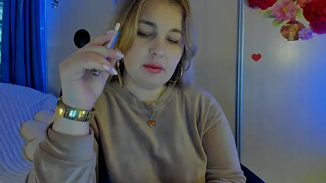 CoraSwon online show from 25, 11, 2025