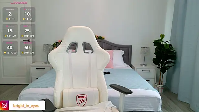 ariel grand online show from 16, 4, 2026