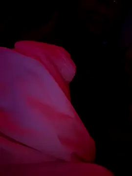 Snapshot of KLoveeee chatting on 4, 12, 2025 KLoveeee online show from 4, 12, 2025