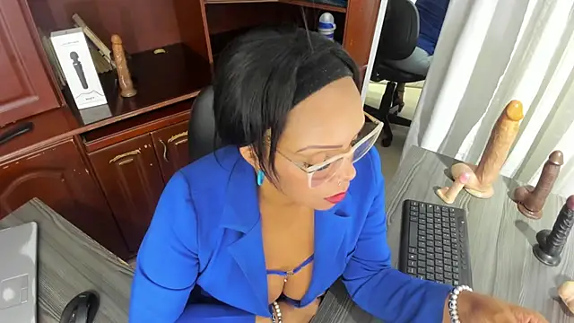 AmberNix online show from 17, 1, 2025