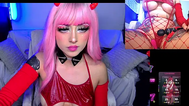 Snapshot of HollyDominic chatting on 22, 5, 2026 HollyDominic online show from 22, 5, 2026