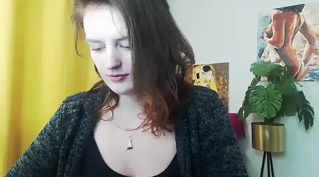 juicyNadine online show from 9, 12, 2024