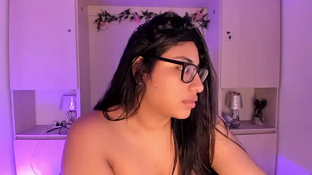 Snapshot of CANDYGABYY chatting on 18, 6, 2026 CANDYGABYY online show from 18, 6, 2026