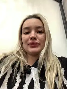 Snapshot of Sextazy chatting on 14, 2, 2025 Sextazy online show from 14, 2, 2025