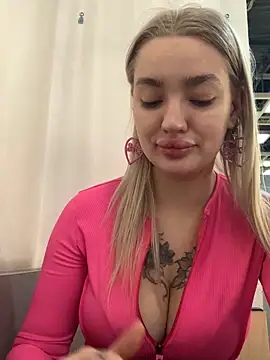 Snapshot of Sextazy chatting on 12, 3, 2025 Sextazy online show from 12, 3, 2025