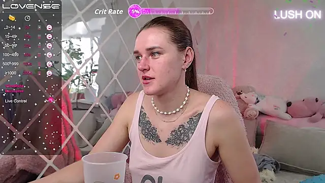 Bella  Swoon online show from 5, 10, 2025