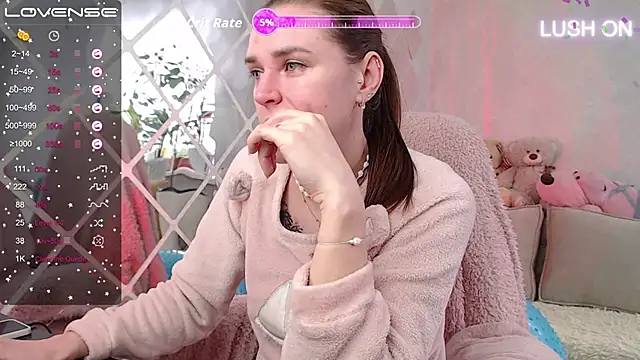 Bella  Swoon online show from 10, 10, 2025