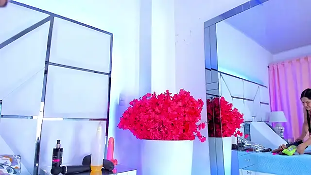 RileySweett online show from 26, 2, 2025