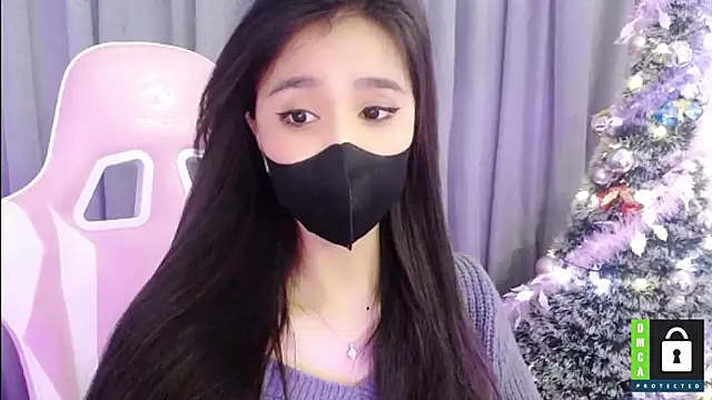 Snapshot of San___San chatting on 15, 12, 2024 San San online show from 15, 12, 2024