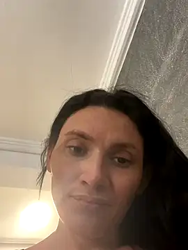 Snapshot of KimberllySaeez chatting on 9, 10, 2025 KimberllySaeez online show from 9, 10, 2025