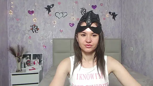 Snapshot of KaraCriegs chatting on 6, 2, 2025 KaraCriegs online show from 6, 2, 2025