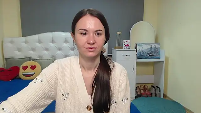 KaraCriegs online show from 11, 11, 2025