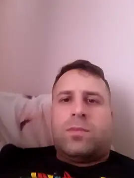 Snapshot of LucianM6 chatting on 13, 11, 2025 LucianM6 online show from 13, 11, 2025