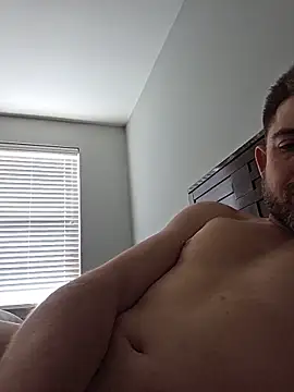 Snapshot of caliguy37 chatting on 13, 6, 2026 caliguy37 online show from 13, 6, 2026