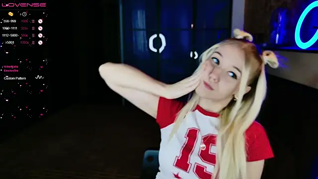 ShhhO O online show from 26, 12, 2024