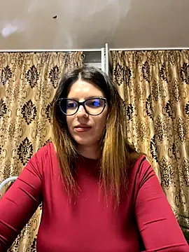 NadiraNoor online show from 17, 9, 2025