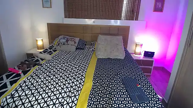 ShanonLe online show from 19, 2, 2025