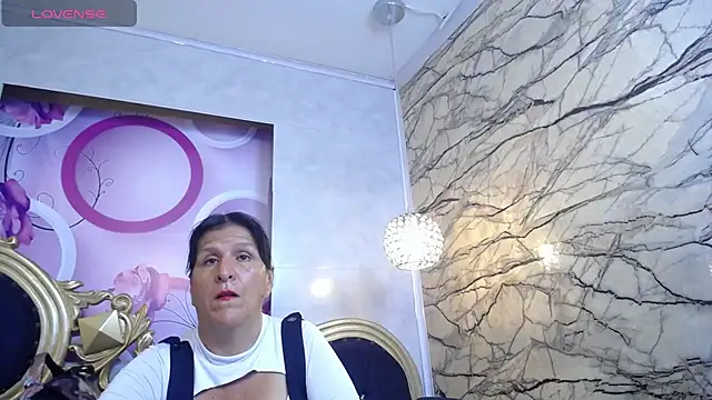 Snapshot of karito_mature17 chatting on 13, 12, 2024 karito mature17 online show from 13, 12, 2024