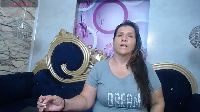 Snapshot of karito_mature17 chatting on 3, 3, 2025 karito mature17 online show from 3, 3, 2025